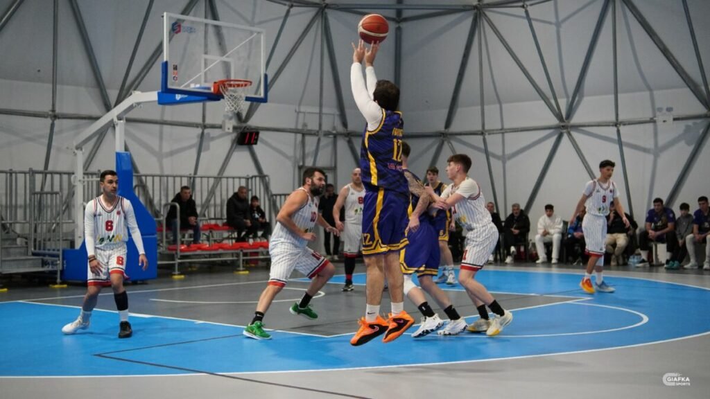 ΣΕ ΤΡΟΧΙΑ ΠΡΟΚΡΙΣΗΣ